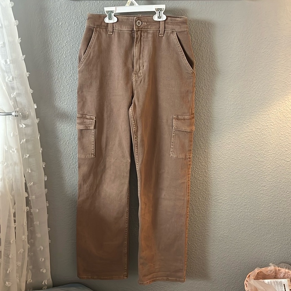 Hollister Brown cargo jeans